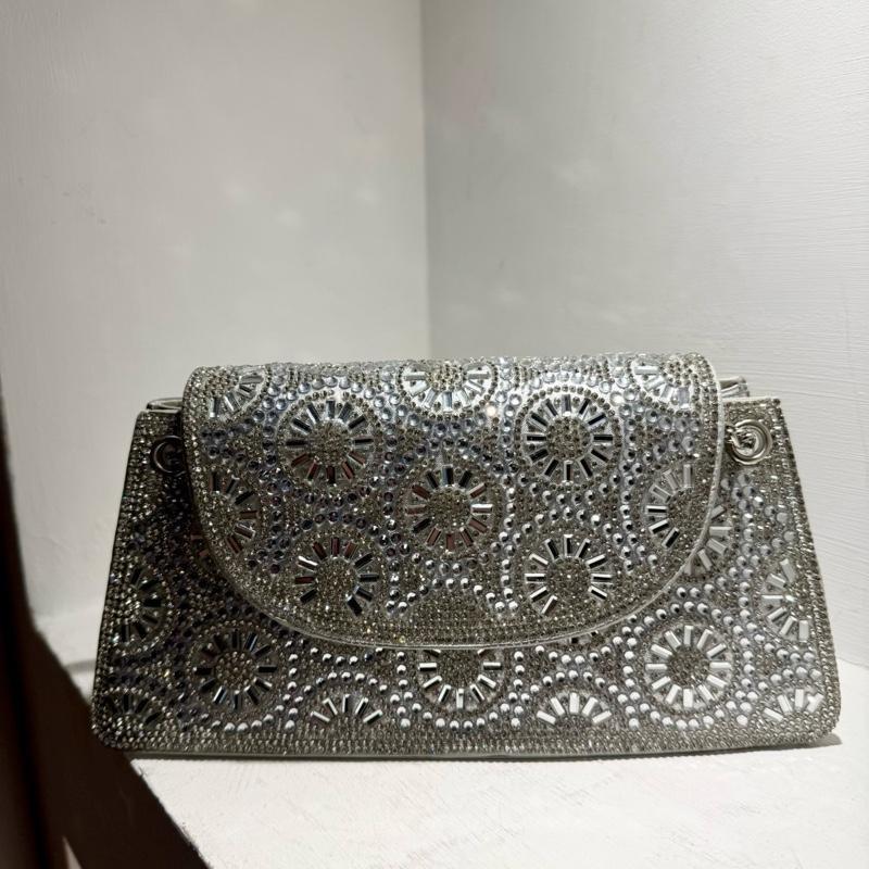 Diamanté Detail Clutch Bag for Elegant Occasions