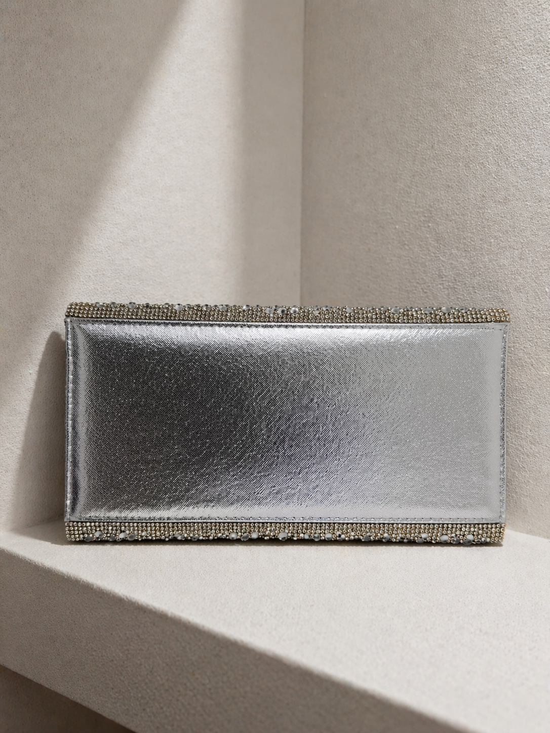 Diamanté Envelope Clutch Bag - Sparkling Rhinestone Design for Elegant Events