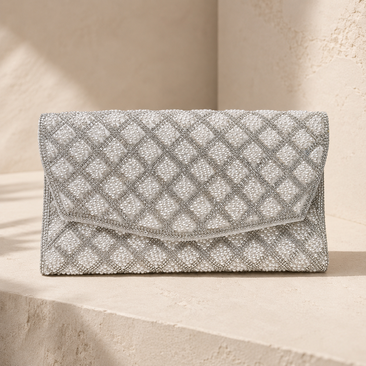 Pearl Diamante Pearl Clutch- Gold/Silver